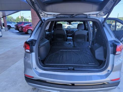 Used 2024 Chevrolet Equinox RS w/ RS Leather Package AWD/4WD image 29