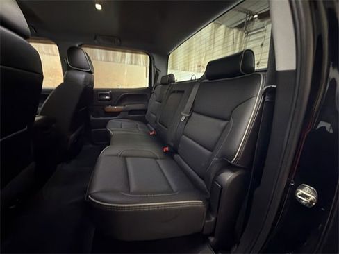 Used 2018 Chevrolet Silverado 2500 High Country w/ Duramax Plus Package image 23