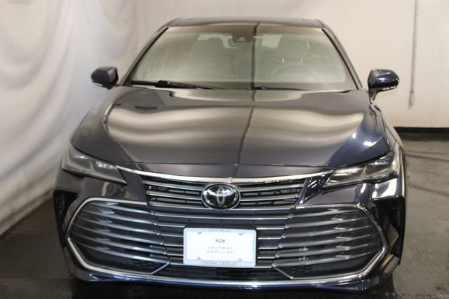 Used 2019 Toyota Avalon Limited w/ All Weather Liner Package FWD image 3