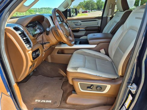 Used 2019 RAM 1500 Laramie image 10