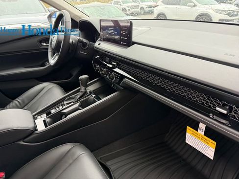 New 2025 Honda Accord Touring image 7