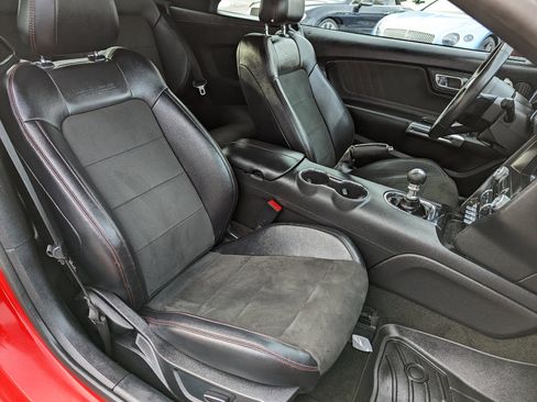 Used 2016 Ford Mustang GT Premium image 34