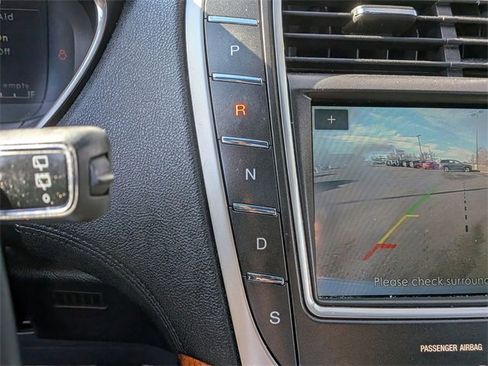 Used 2019 Lincoln Nautilus Reserve image 25