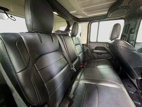 Used 2021 Jeep Wrangler Unlimited Sahara w/ Cold Weather Group image 27