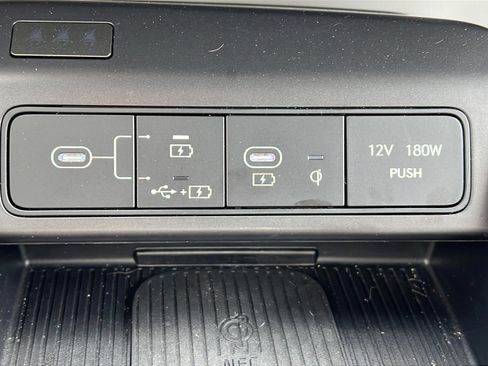Used 2024 Hyundai Kona Limited FWD image 18