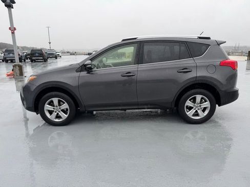 Used 2015 Toyota RAV4 XLE image 2