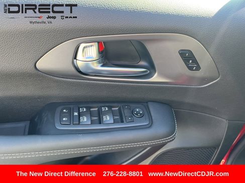 New 2026 Chrysler Pacifica Select image 13