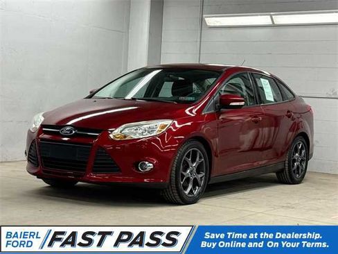 Used 2014 Ford Focus SE w/ Equipment Group 201A image 1