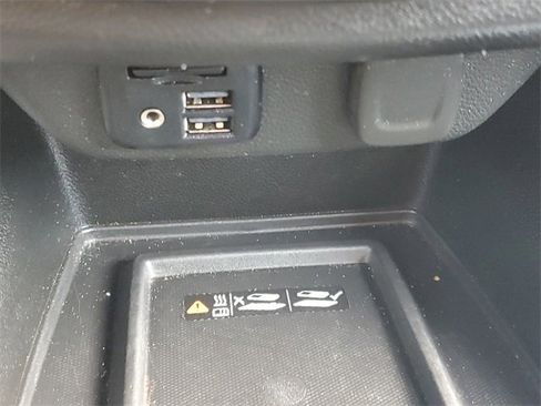 Certified 2023 Chevrolet Traverse RS image 32