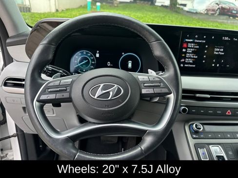 Used 2024 Hyundai Palisade SEL w/ Premium Package AWD/4WD image 15