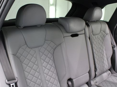 Used 2019 Audi SQ5 Premium Plus w/ Premium Plus Package image 44