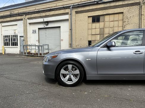 Used 2007 BMW 530xi Sedan AWD/4WD image 17