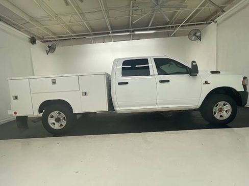 Used 2023 RAM 2500 Tradesman AWD/4WD image 12