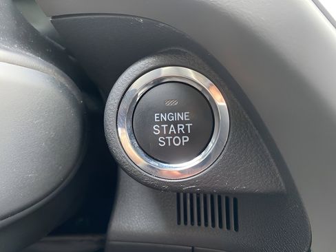 Used 2024 Subaru Crosstrek 2.0i Premium image 19