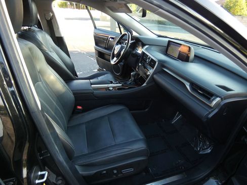 Used 2018 Lexus RX 350L FWD image 27