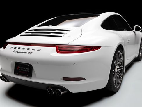 Used 2014 Porsche 911 Carrera 4S image 25