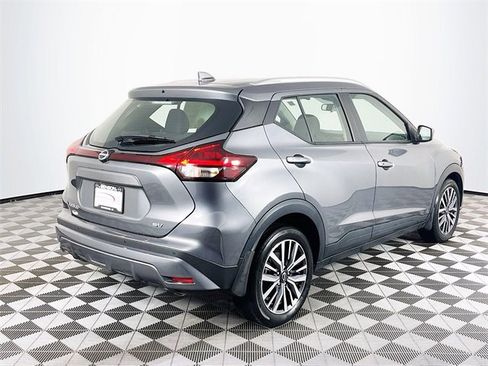 Used 2024 Nissan Kicks SV image 6