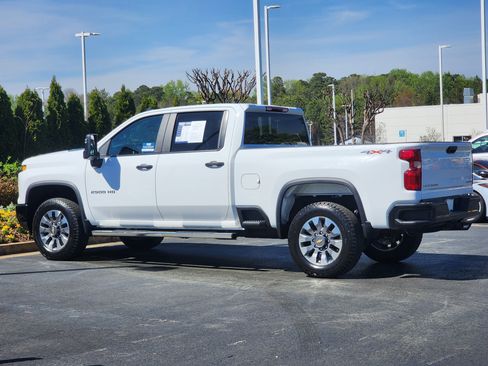 Used 2025 Chevrolet Silverado 2500 Custom image 10