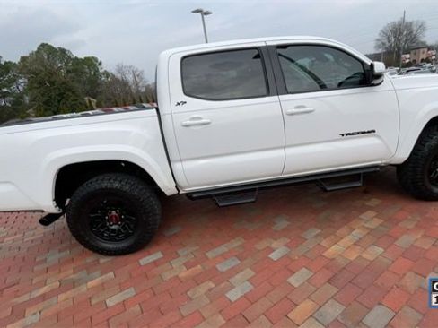 Used 2023 Toyota Tacoma SR5 image 2
