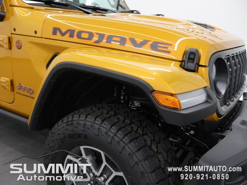 New 2026 Jeep Gladiator Mojave w/ Safety Group AWD/4WD image 23