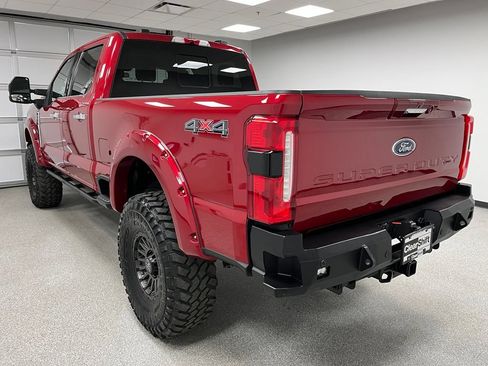 Used 2024 Ford F250 Lariat w/ Lariat Ultimate Package AWD/4WD image 8