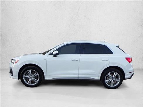 Used 2021 Audi Q3 2.0T Premium w/ Convenience Package image 2