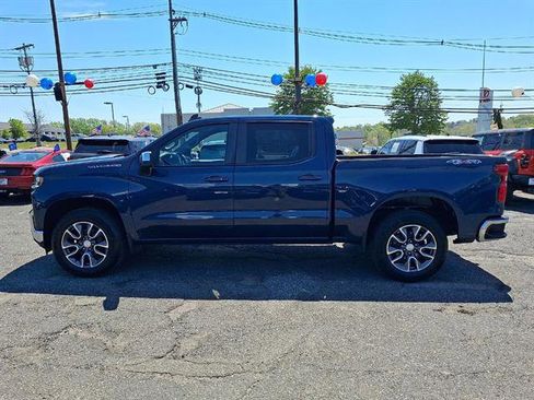 Used 2021 Chevrolet Silverado 1500 LT AWD/4WD image 5