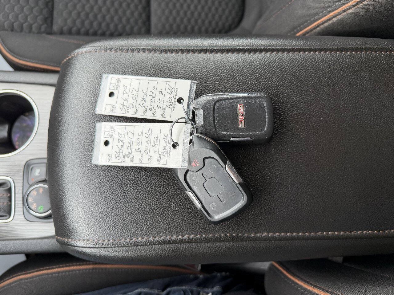Used 2017 GMC Acadia SLE w/ Driver Alert Package I AWD/4WD image 17