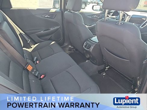 Used 2024 Chevrolet Malibu LT image 15
