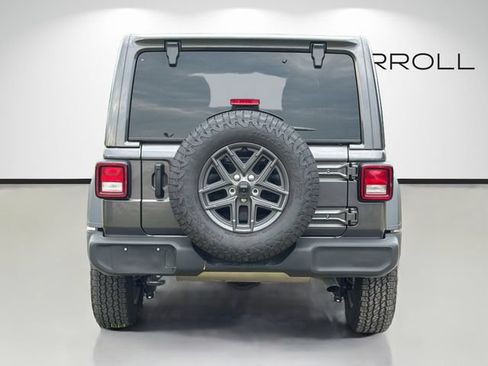 Used 2026 Jeep Wrangler Unlimited Sport AWD/4WD image 4
