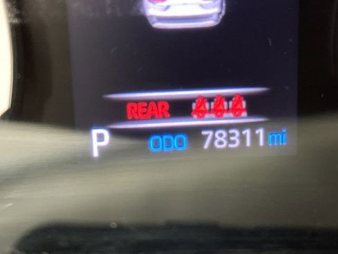 Used 2020 Toyota RAV4 LE AWD/4WD image 16