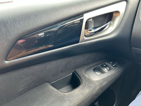 Used 2013 Nissan Pathfinder SV w/ Trailer Tow Pkg image 29