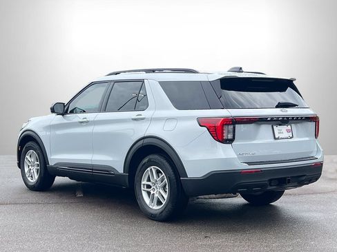 New 2026 Ford Explorer Active RWD image 21