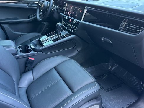 Certified 2023 Porsche Macan S AWD/4WD image 16