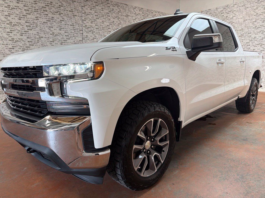 Used 2021 Chevrolet Silverado 1500 LT w/ All Star Edition Plus AWD/4WD image 3