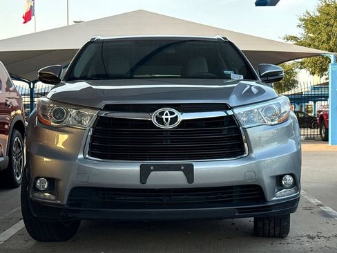 Used 2016 Toyota Highlander Limited AWD/4WD image 2