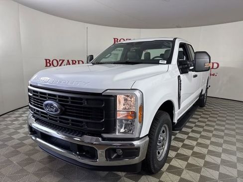 New 2026 Ford F250 XL w/ XL Chrome Package image 3