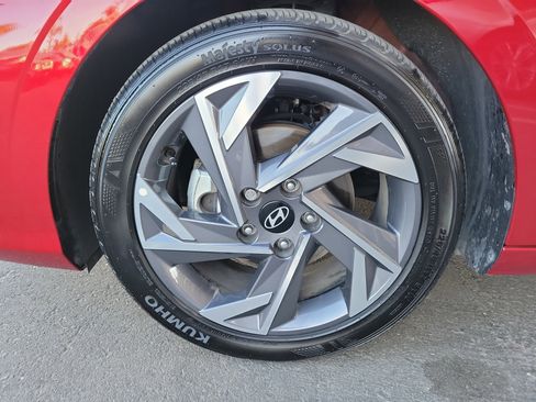 Certified 2025 Hyundai Elantra Sport w/ Cargo Package image 31