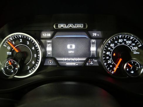 Used 2023 RAM 1500 Big Horn AWD/4WD image 14