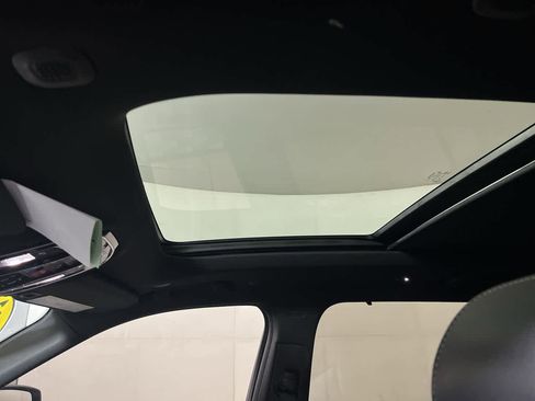 Used 2021 Jeep Grand Cherokee L Overland w/ Luxury Tech Group IV image 25