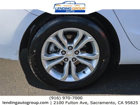 Used 2019 Chevrolet Cruze LT w/ Convenience Package image 10