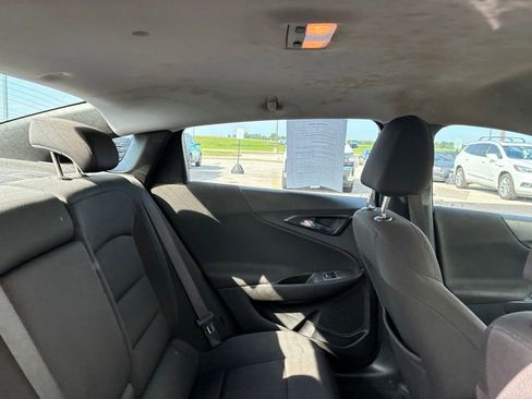 Used 2022 Chevrolet Malibu LT FWD image 17