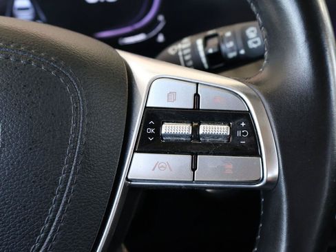 Used 2023 Kia Telluride EX w/ EX Captain's Chair Package FWD image 36