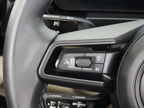 Certified 2025 Porsche Macan 4 Electric AWD/4WD image 20