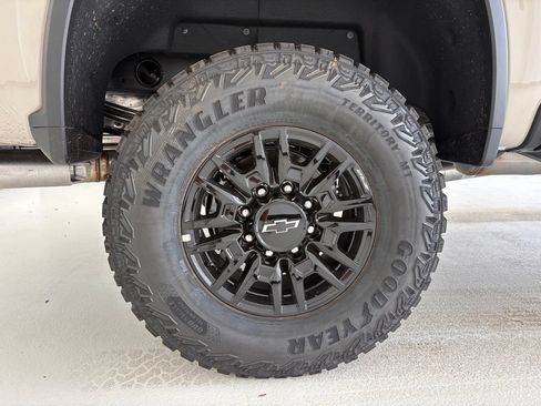 New 2026 Chevrolet Silverado 2500 ZR2 AWD/4WD image 27