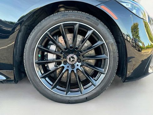 Certified 2023 Mercedes-Benz S 500 4MATIC image 32