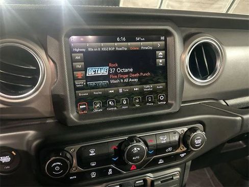 Used 2022 Jeep Gladiator Rubicon image 24