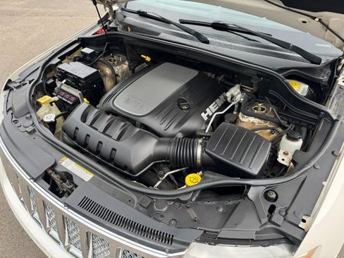 Used 2012 Jeep Grand Cherokee Overland AWD/4WD image 24