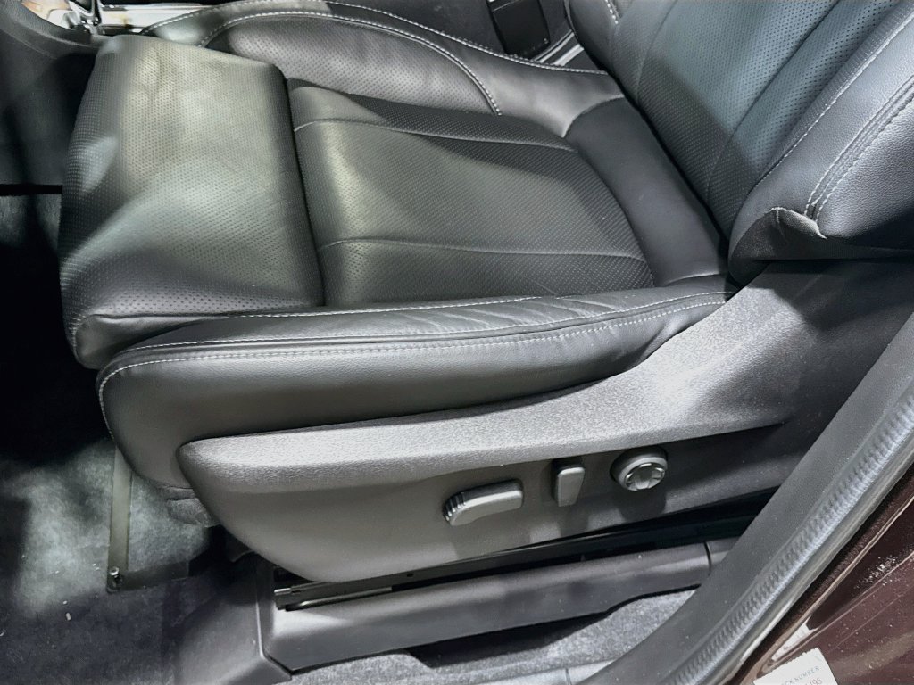 Used 2025 Subaru Ascent Touring AWD/4WD image 21