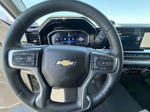 Certified 2024 Chevrolet Silverado 1500 LT AWD/4WD image 13